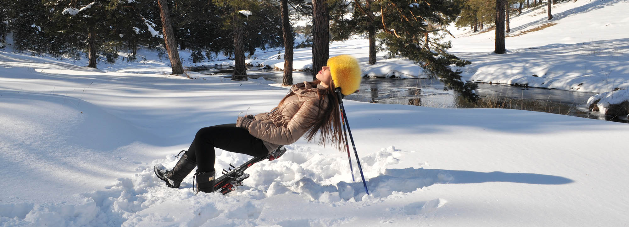 zlatibor devojka skije sneg