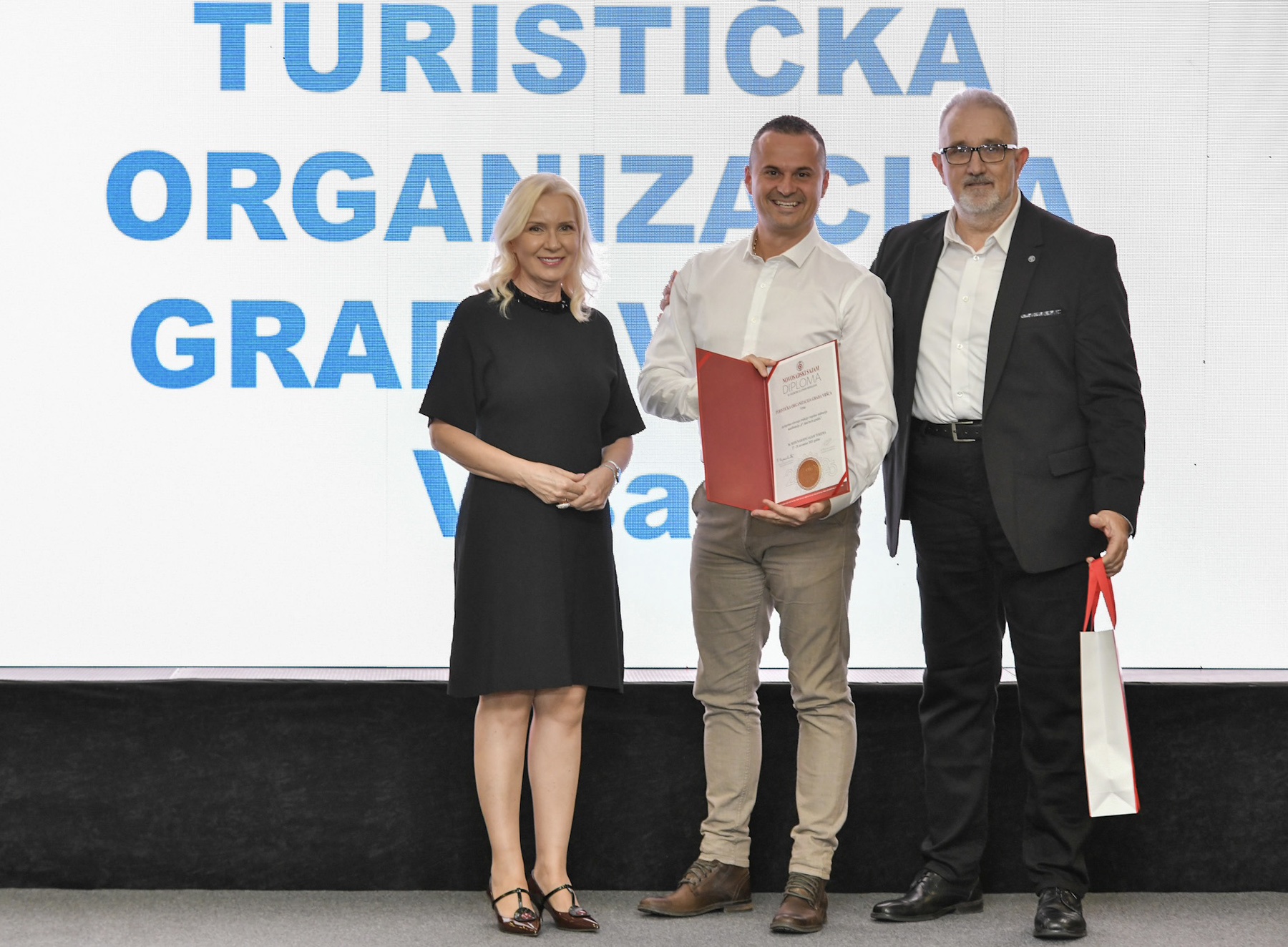 Велика златна медаља „Новосадског сајма“ за 67. „Дане бербе грожђа“ у Вршцу