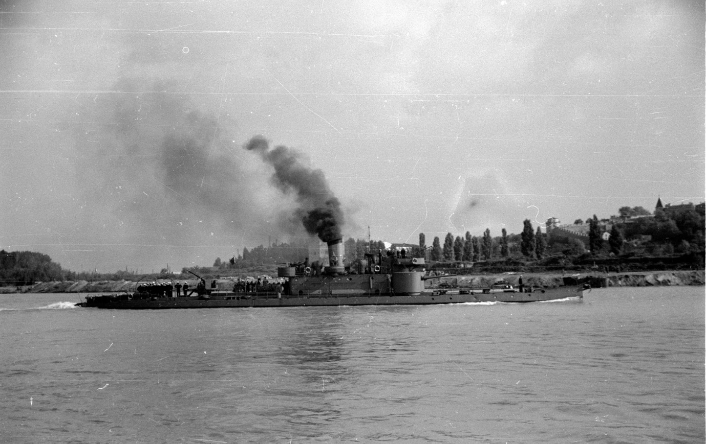 Речни монитор „Сава“ отворен је за посетиоце у периоду април-октобар сваког дана осим понедељка